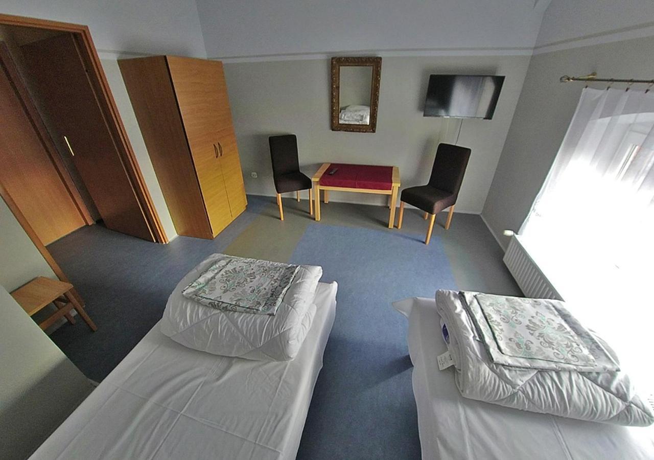 Hostel "Na Bocianowie" Bydgoszcz Extérieur photo